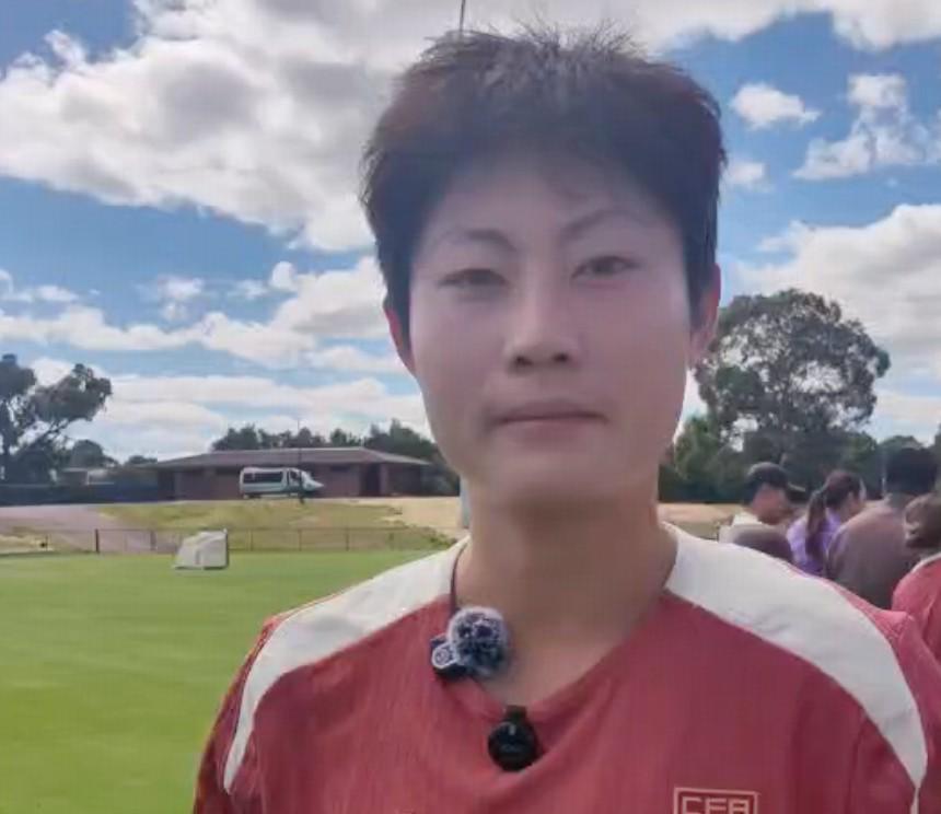 开云体育-袁丛:战胜朝鲜对球队很关键;在澳大利亚踢球是去欧洲的跳板